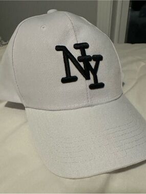 Brand New-White NY Baseball Cap – Classic Streetwear Style